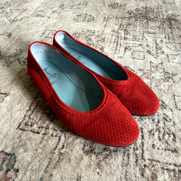 Thierry Rabotin Genie 7445 Red Perforated Suede Leather Ballet Flat SZ 8 $450 - Picture 13 of 13